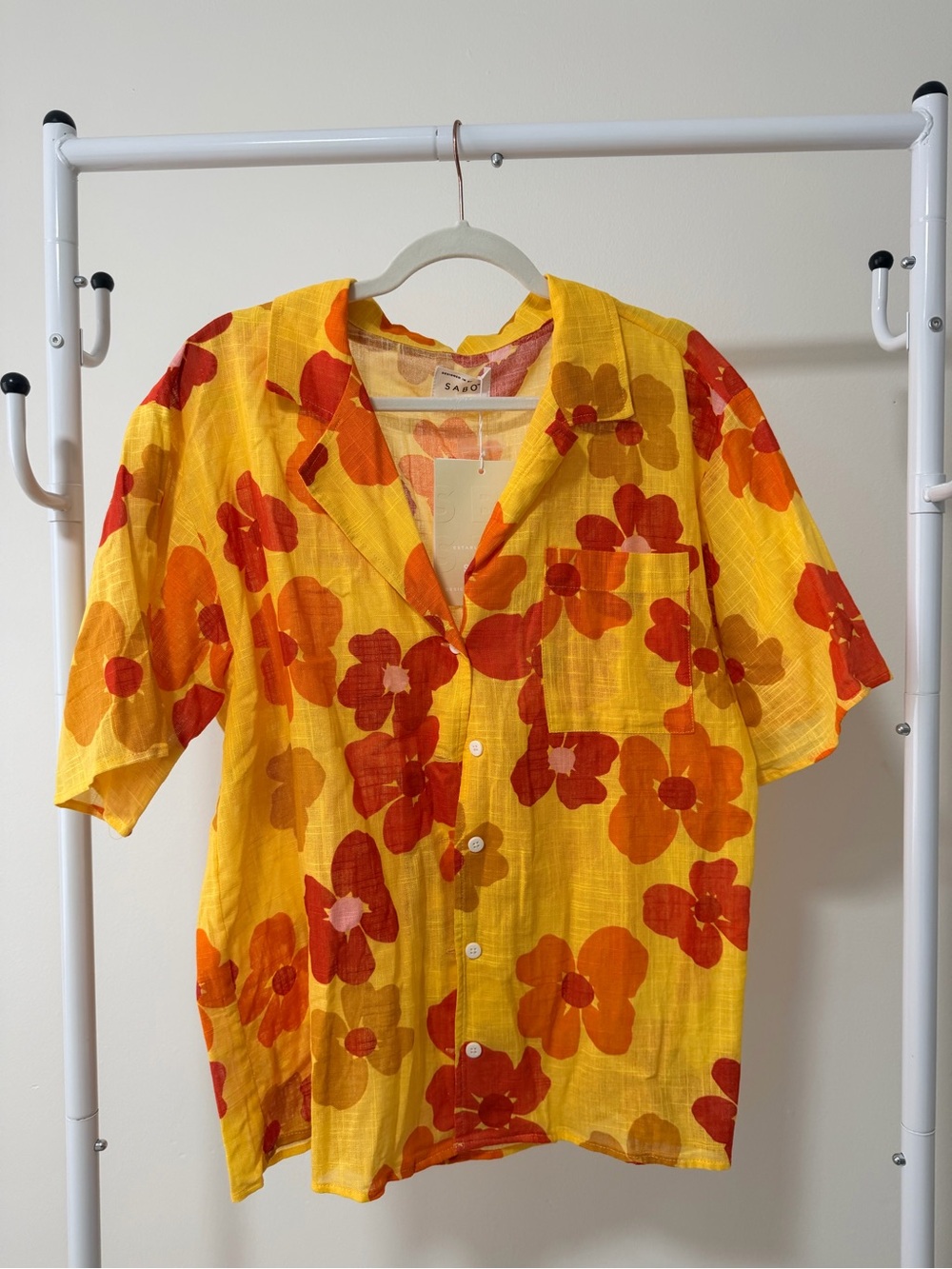 Sabo Skirt Yellow Button-Down Shirt with Orange-Red Floral Print